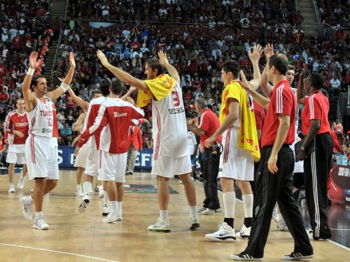 Türkiye çeyrek finalde 