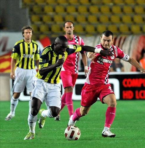 Ali Sami Yen'de Fener alayı