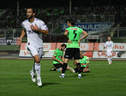 Fener Konya'dan moralle döndü