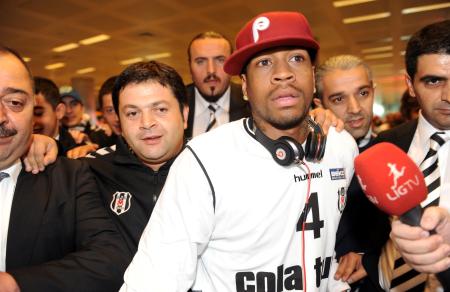 Iverson İstanbul'a geldi