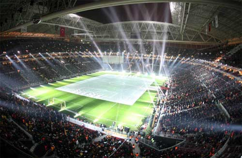 Muhteşem Arena'ya muhteşem açılış