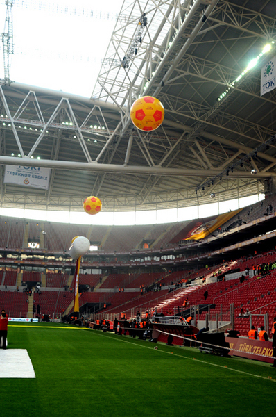 Muhteşem Arena'ya muhteşem açılış