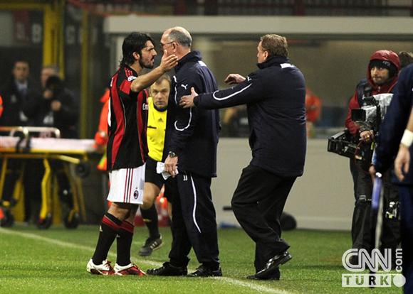 Gattuso'dan rakip antrenöre kafa!