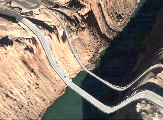 Google Earth yolları yamulttu!