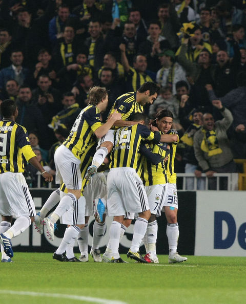 Fenerbahçe yeniden lider