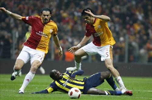 Galatasaray'da 15 futbolcu yolcu