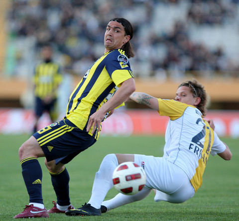 Fener Buca'yı sardı 