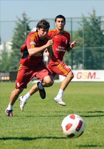 Galatasaray'da 15 futbolcu yolcu