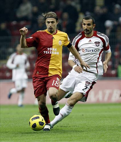 Galatasaray'da 15 futbolcu yolcu