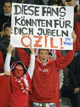 Mesut'la Özel