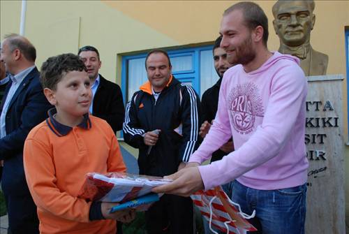 Bir zamanların yıldız futbolcuları