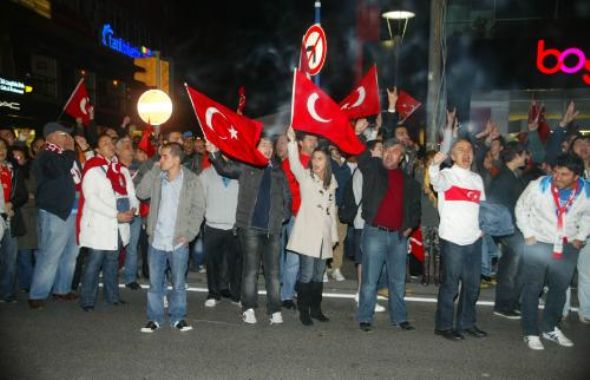 Türkiye ayaklandı!