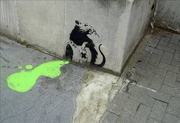 Sokağın gizemli sanatçısı Banksy