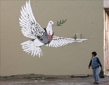 Sokağın gizemli sanatçısı Banksy