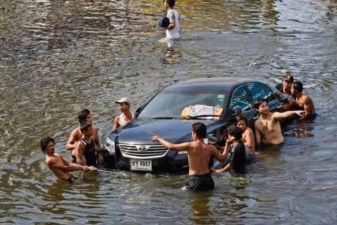 Bir ülke sular altında