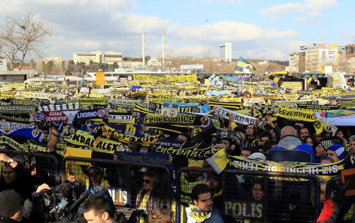 Kadıköy'de Fenerbahçe mitingi