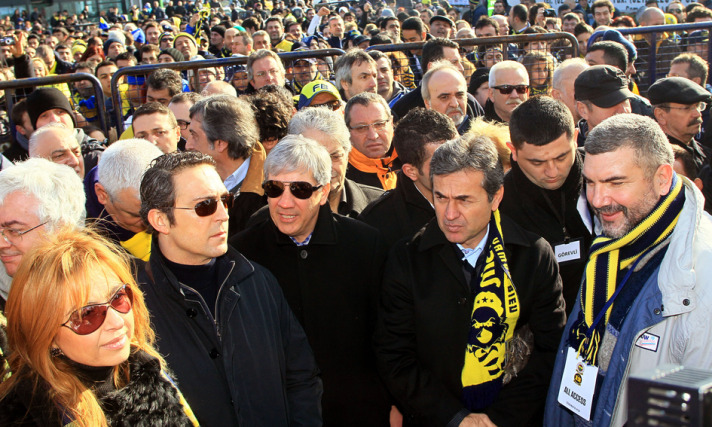 Kadıköy'de Fenerbahçe mitingi