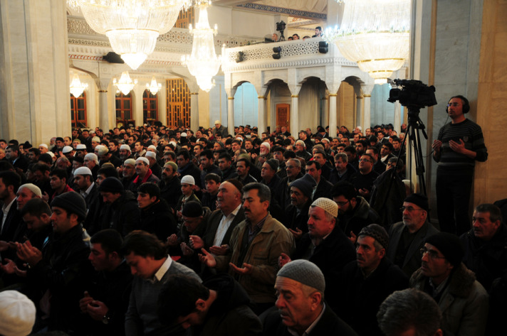 Mevlid Kandili'nde camiler doldu taştı