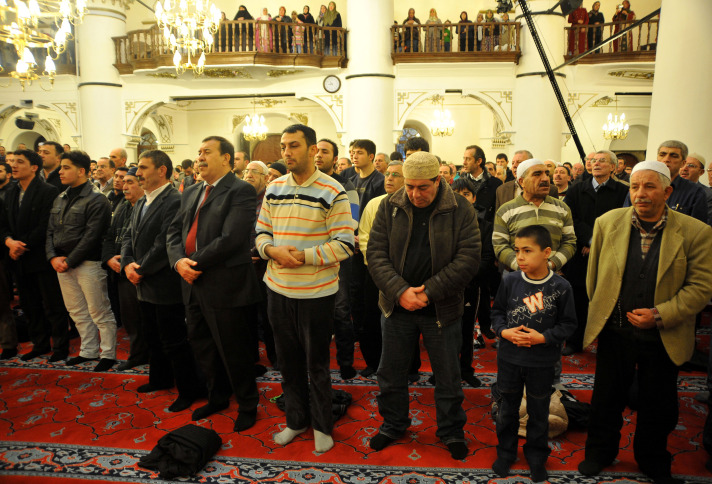 Mevlid Kandili'nde camiler doldu taştı