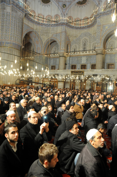 Mevlid Kandili'nde camiler doldu taştı