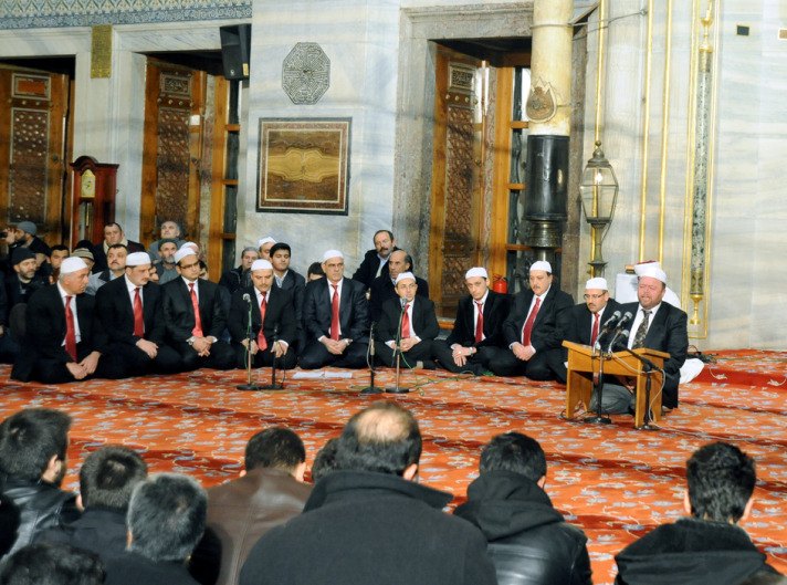 Mevlid Kandili'nde camiler doldu taştı