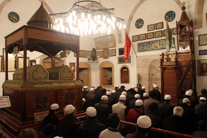 Mevlid Kandili'nde camiler doldu taştı