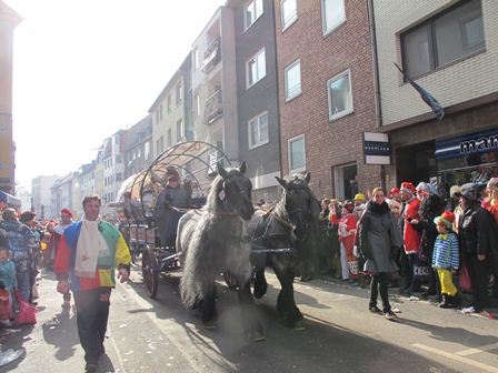 Köln'de Rio karnavalı coşkusu