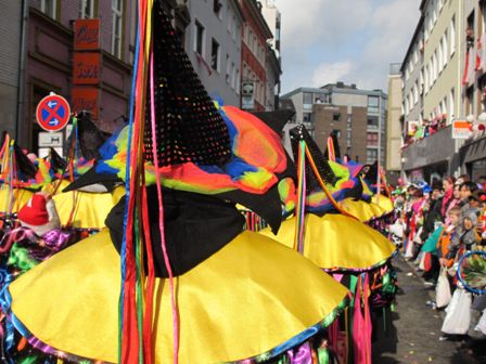 Köln'de Rio karnavalı coşkusu