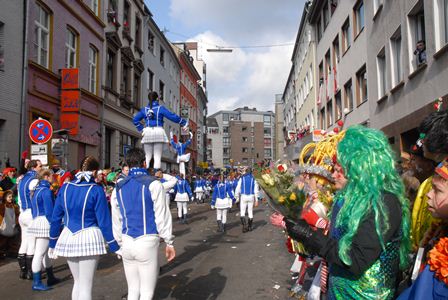 Köln'de Rio karnavalı coşkusu