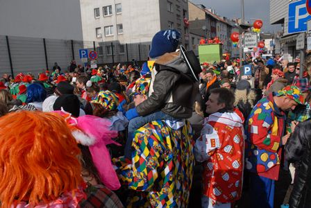 Köln'de Rio karnavalı coşkusu