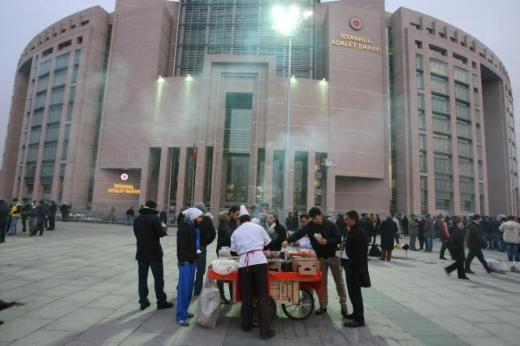 Çağlayan'da inanılmaz görüntüler