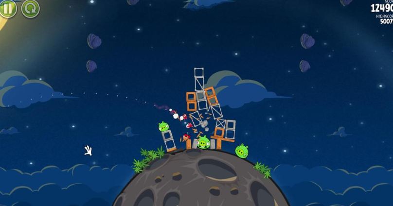 Angry Birds Space (Öfkeli Kuşlar Uzay) oyunu