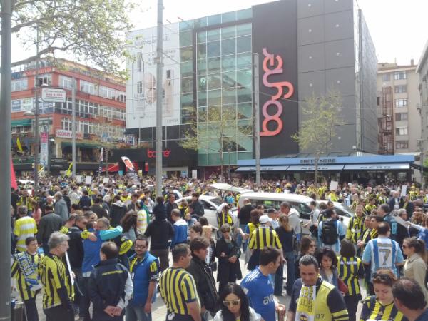 Fenerbahçe-Trabzon maçı öncesi miting