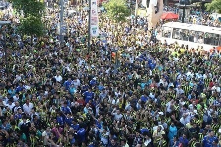 Fenerbahçe-Trabzon maçı öncesi miting