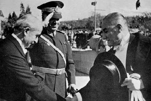 Sultan Vahdettin'in Atatürk'e ettirdiği yemin