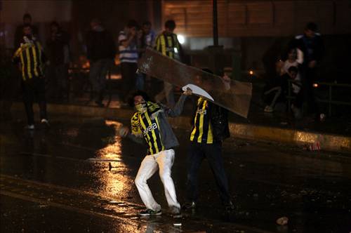 Zorlu derbi sonrası yaşanan olaylar