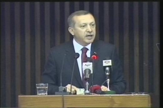 Erdoğan Pakistan'da konuştu