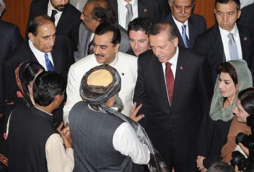 Erdoğan Pakistan'da konuştu