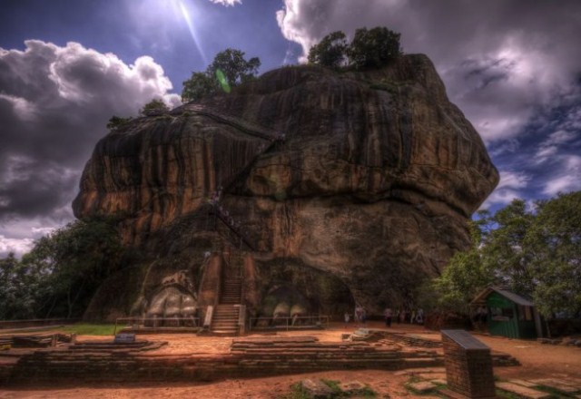 Sri Lanka'nın Aslan Kayası