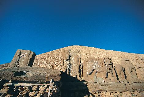 Nemrut Dağı ve Mezarın Sırrı