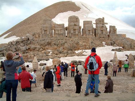 Nemrut Dağı ve Mezarın Sırrı