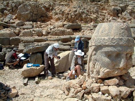 Nemrut Dağı ve Mezarın Sırrı