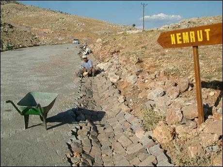 Nemrut Dağı ve Mezarın Sırrı