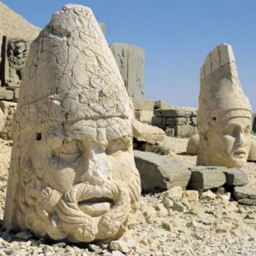 Nemrut Dağı ve Mezarın Sırrı