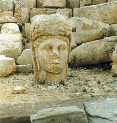 Nemrut Dağı ve Mezarın Sırrı