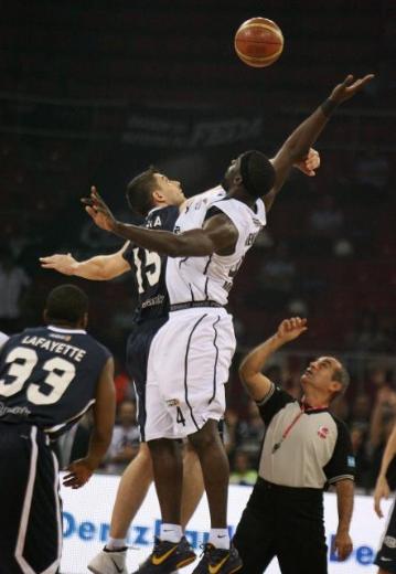 Beşiktaş - Anadolu Efes