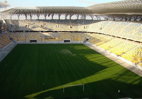 Euro 2012'nin muhteşem stadları