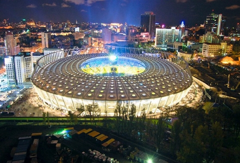 Euro 2012'nin muhteşem stadları