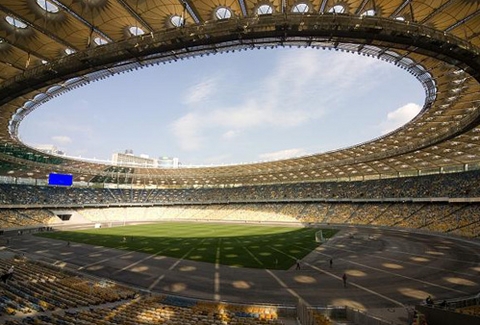 Euro 2012'nin muhteşem stadları