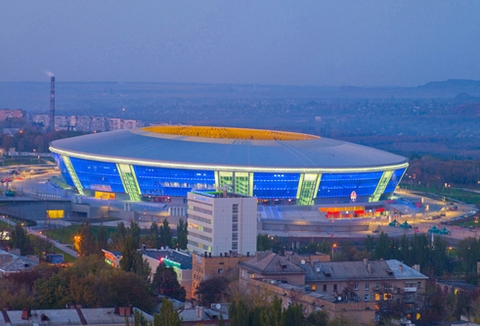 Euro 2012'nin muhteşem stadları